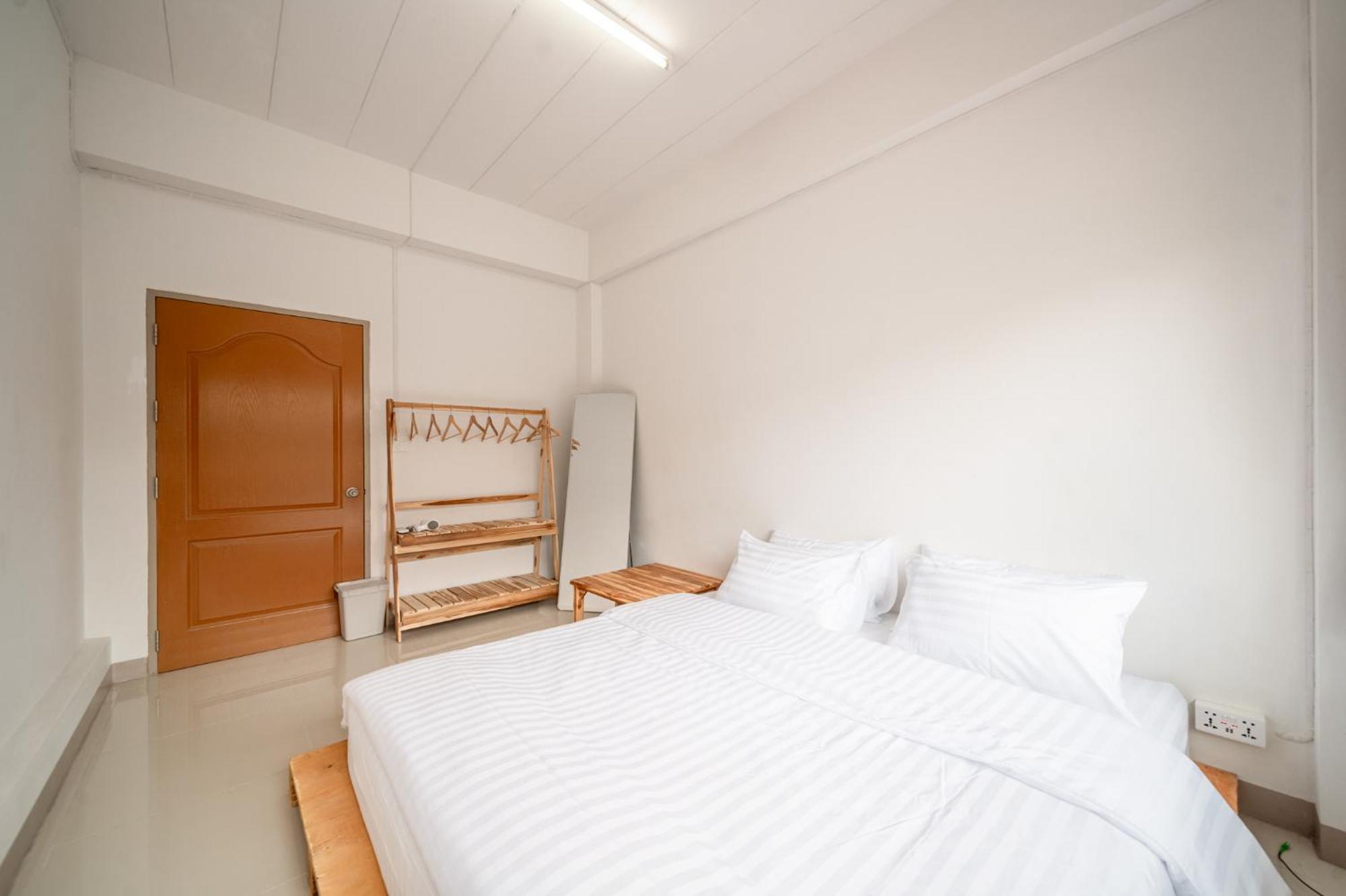 Socialer Coliving & Coworking Space Chiang Mai Exterior foto